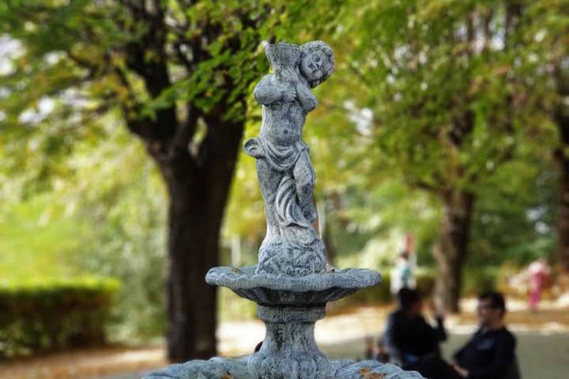 Fontana ispred hotela